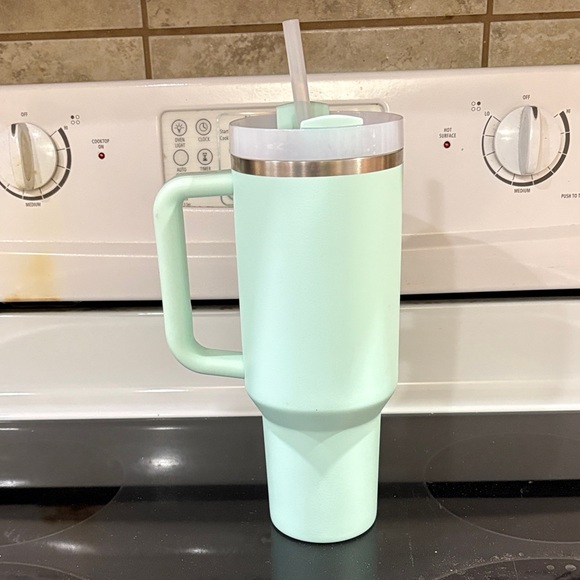 Stanley light mint tumbler cup - Picture 2 of 4